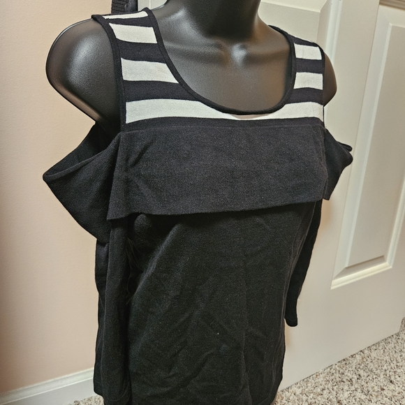 Black and White Striped Cold Shoulder Light Sweater - Picture 7 of 11